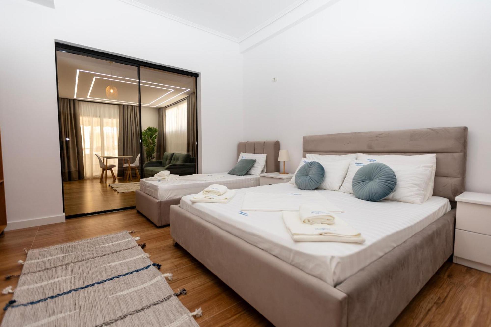 Lungomare Apartment *